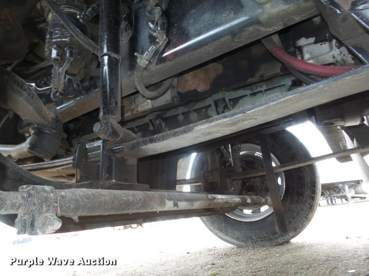 image for item DA0674 2006 Sterling AT9500 semi truck