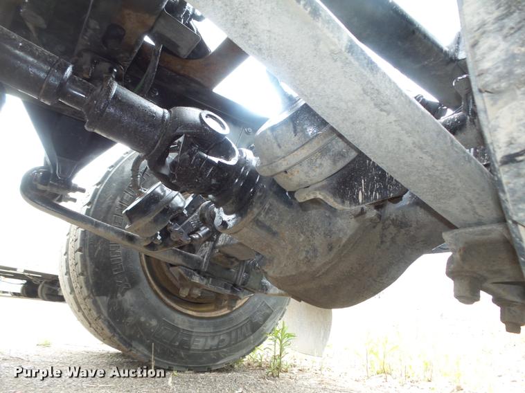 image for item DA0674 2006 Sterling AT9500 semi truck