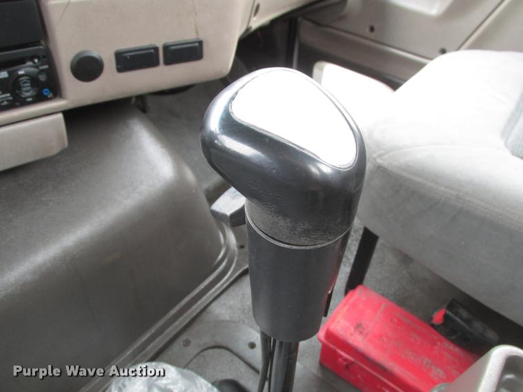 image for item DA0675 2006 Sterling AT9500 semi truck