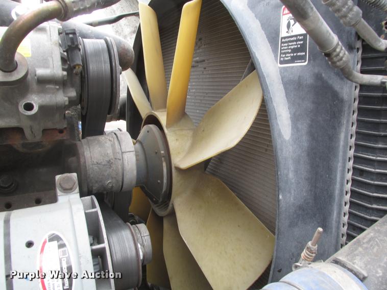 image for item DA0675 2006 Sterling AT9500 semi truck