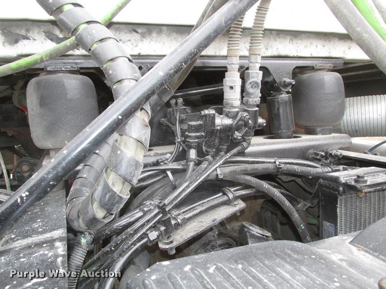 image for item DA0675 2006 Sterling AT9500 semi truck