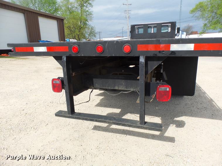 image for item DA3462 1999 Freightliner FL60 flatbed truck