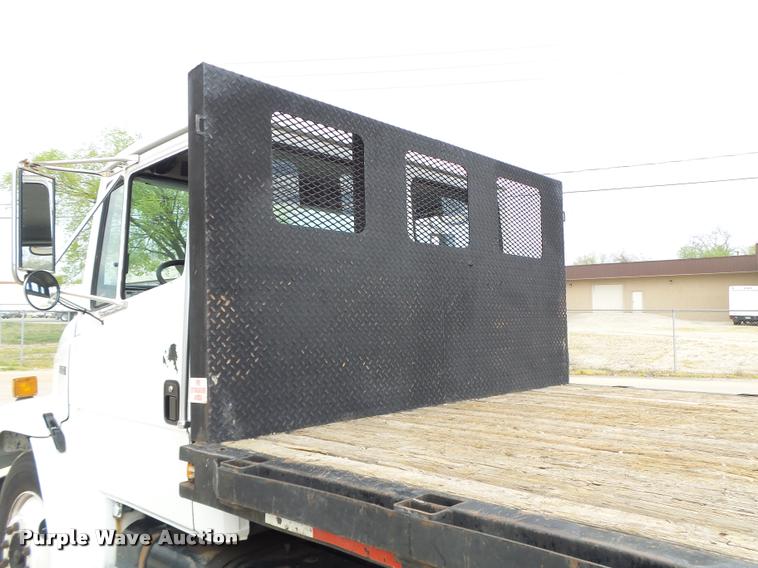 image for item DA3462 1999 Freightliner FL60 flatbed truck
