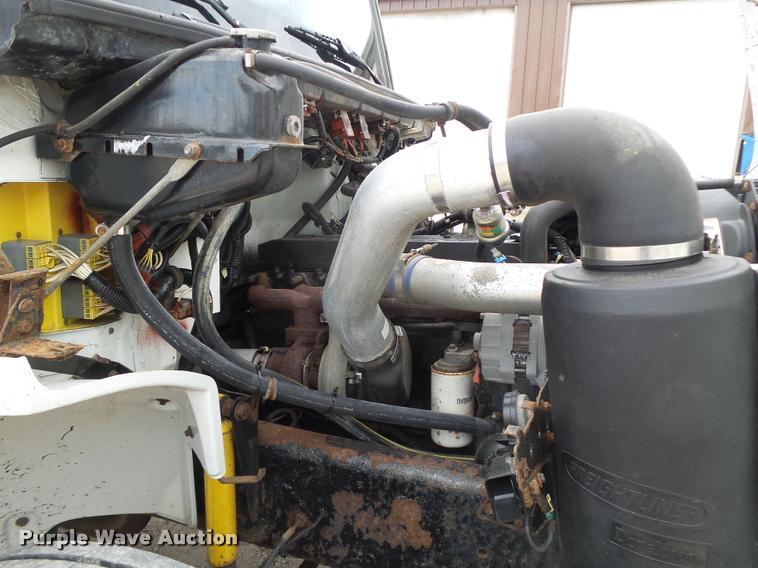 image for item DA3462 1999 Freightliner FL60 flatbed truck