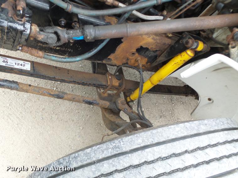 image for item DA3462 1999 Freightliner FL60 flatbed truck