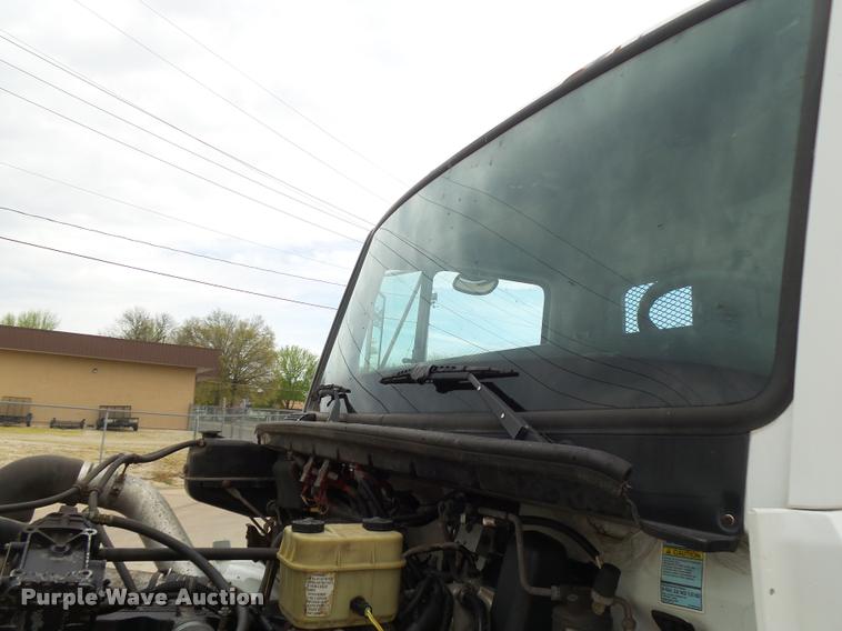 image for item DA3462 1999 Freightliner FL60 flatbed truck