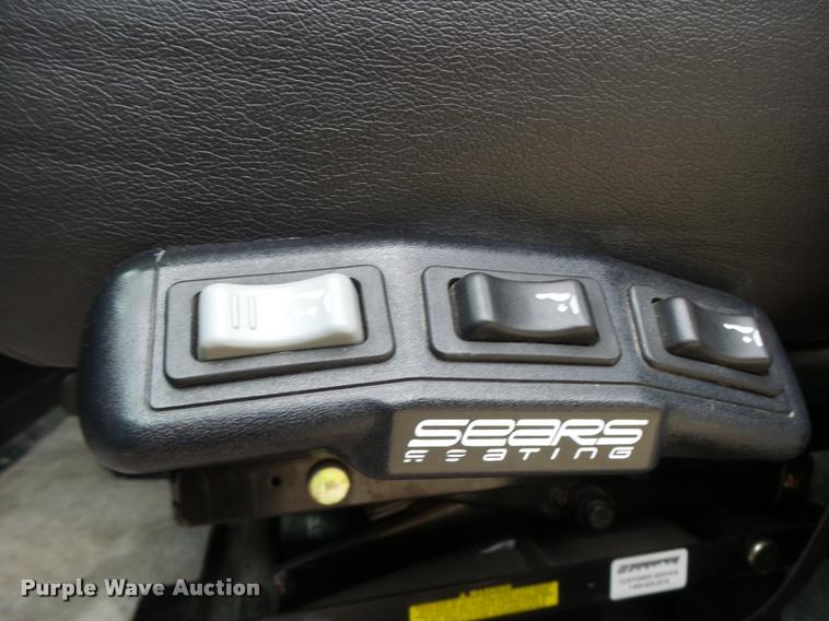 image for item DA3463 1995 Freightliner FLD semi truck