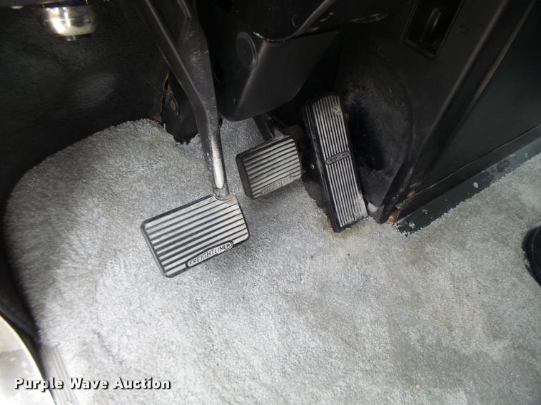 image for item DA3463 1995 Freightliner FLD semi truck