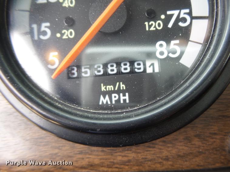 image for item DA3463 1995 Freightliner FLD semi truck