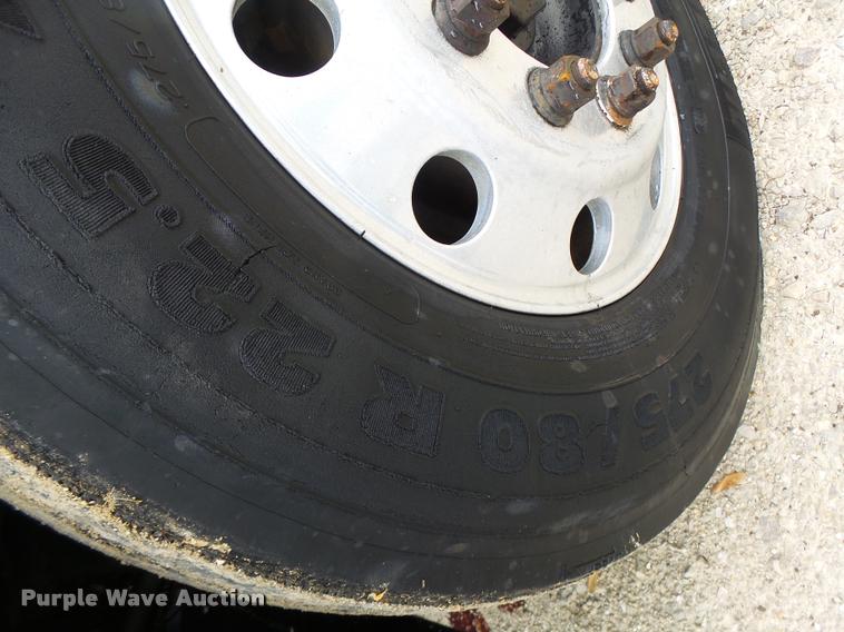 image for item DA3464 1997 Freightliner FLD semi truck