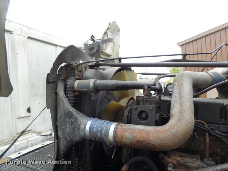 image for item DA3464 1997 Freightliner FLD semi truck