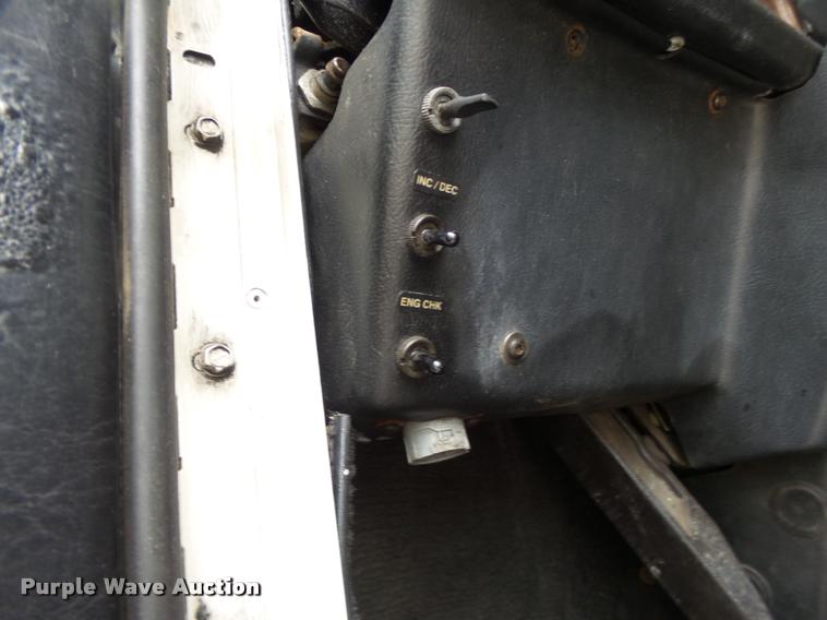 image for item DA3464 1997 Freightliner FLD semi truck