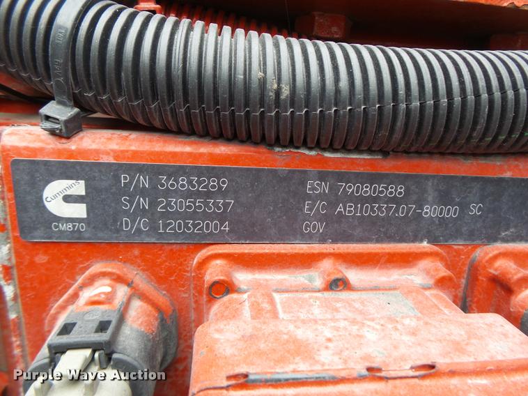 image for item DA3466 2005 Volvo VNL semi truck