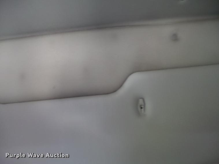 image for item DA3466 2005 Volvo VNL semi truck