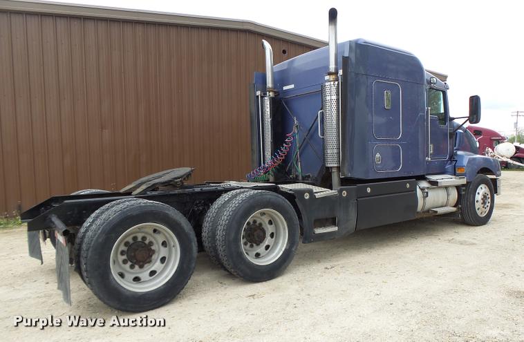 image for item DA3467 1998 Kenworth T600 semi truck