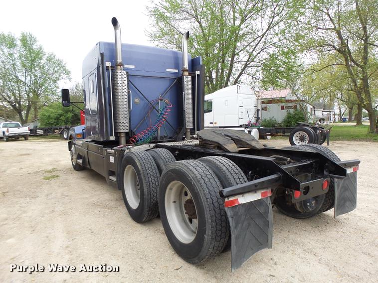 image for item DA3467 1998 Kenworth T600 semi truck