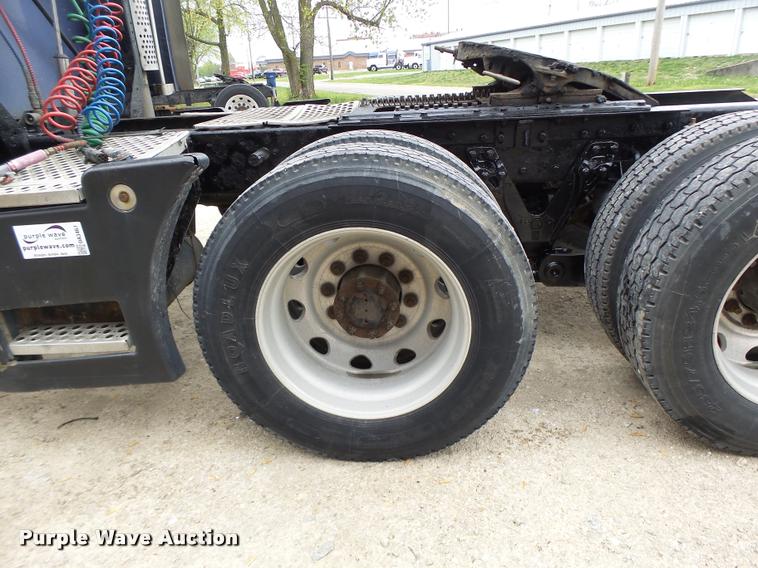 image for item DA3467 1998 Kenworth T600 semi truck