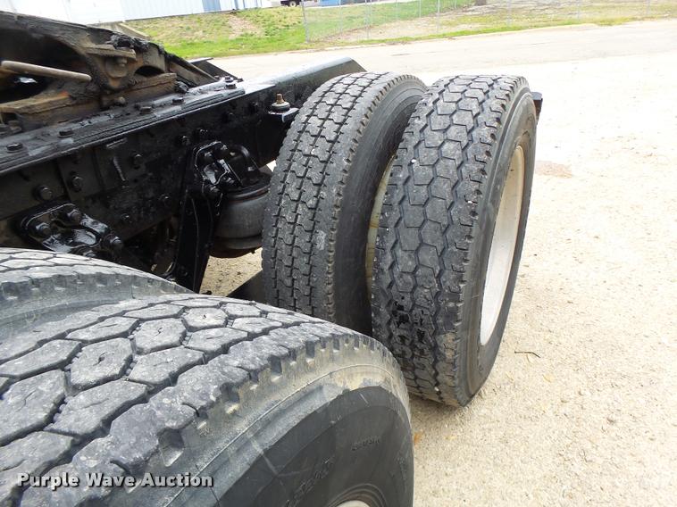 image for item DA3467 1998 Kenworth T600 semi truck