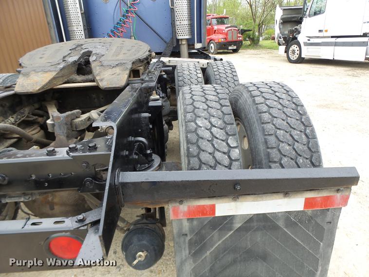 image for item DA3467 1998 Kenworth T600 semi truck