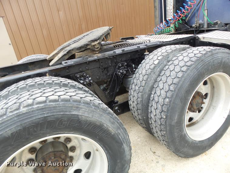 image for item DA3467 1998 Kenworth T600 semi truck