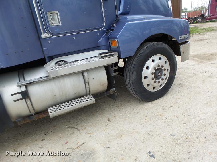 image for item DA3467 1998 Kenworth T600 semi truck