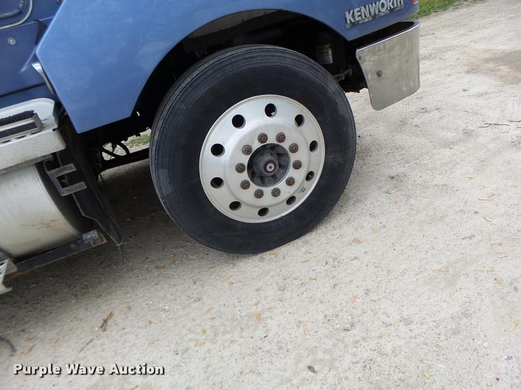 image for item DA3467 1998 Kenworth T600 semi truck