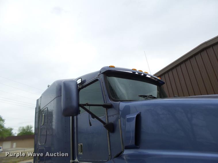 image for item DA3467 1998 Kenworth T600 semi truck