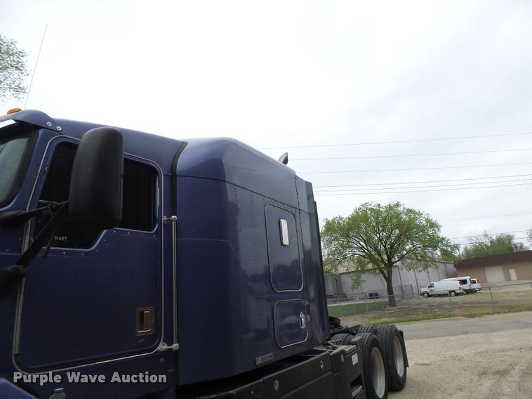 image for item DA3467 1998 Kenworth T600 semi truck