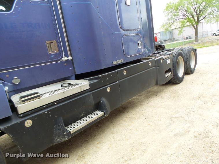 image for item DA3467 1998 Kenworth T600 semi truck