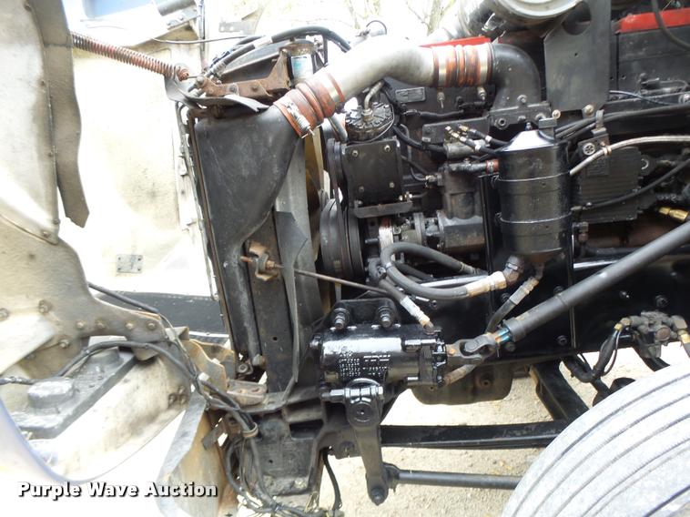 image for item DA3467 1998 Kenworth T600 semi truck