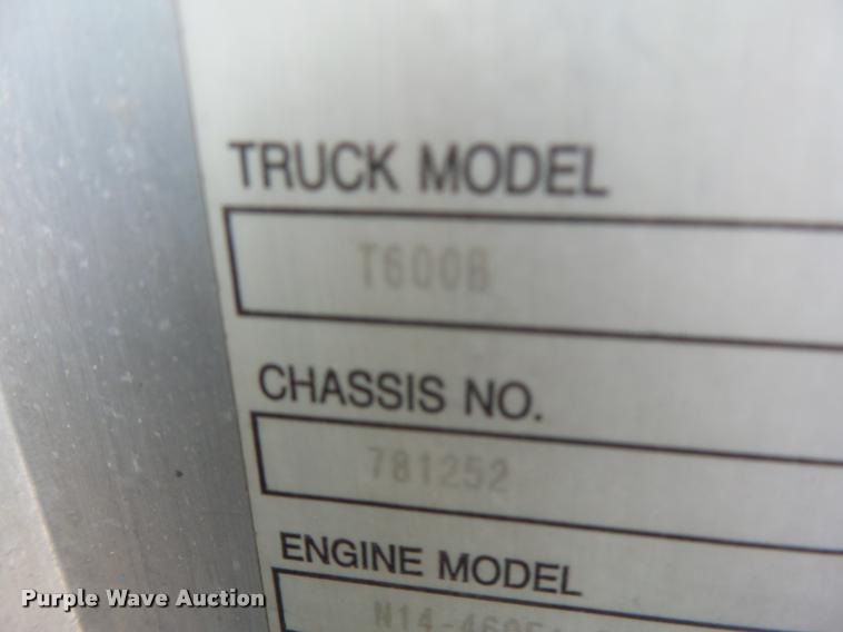 image for item DA3467 1998 Kenworth T600 semi truck