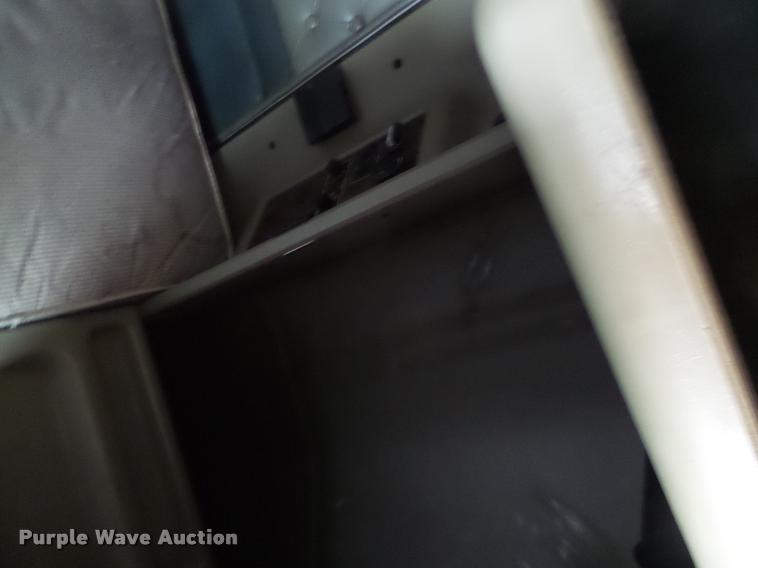 image for item DA3467 1998 Kenworth T600 semi truck