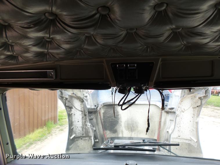 image for item DA3467 1998 Kenworth T600 semi truck