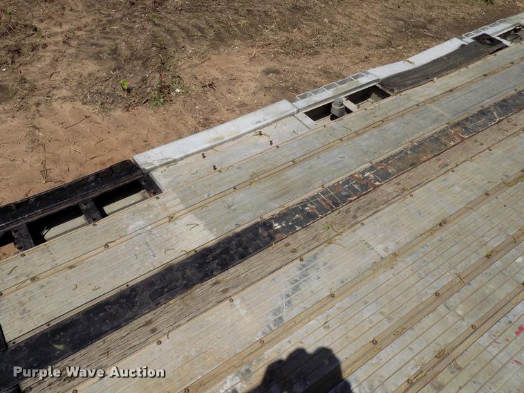 image for item DA6078 2006 Transcraft Eagle RS2 drop deck trailer