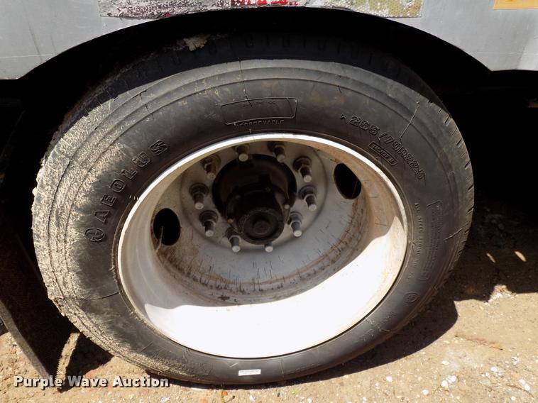 image for item DA6078 2006 Transcraft Eagle RS2 drop deck trailer