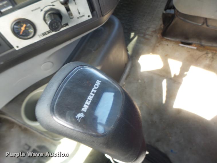 image for item DB1315 2005 Volvo VNM semi truck