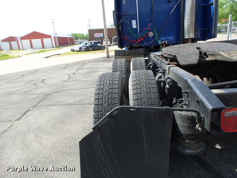 image for item DB1317 1999 Freightliner Century Class semi truck