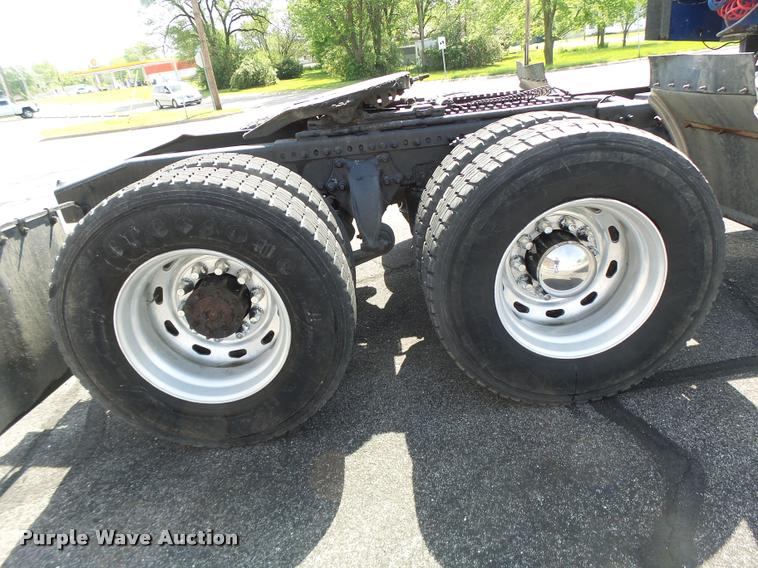 image for item DB1317 1999 Freightliner Century Class semi truck