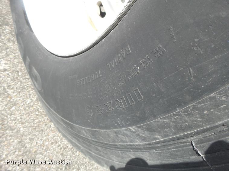 image for item DB1317 1999 Freightliner Century Class semi truck