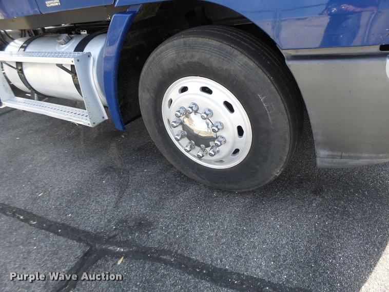 image for item DB1317 1999 Freightliner Century Class semi truck