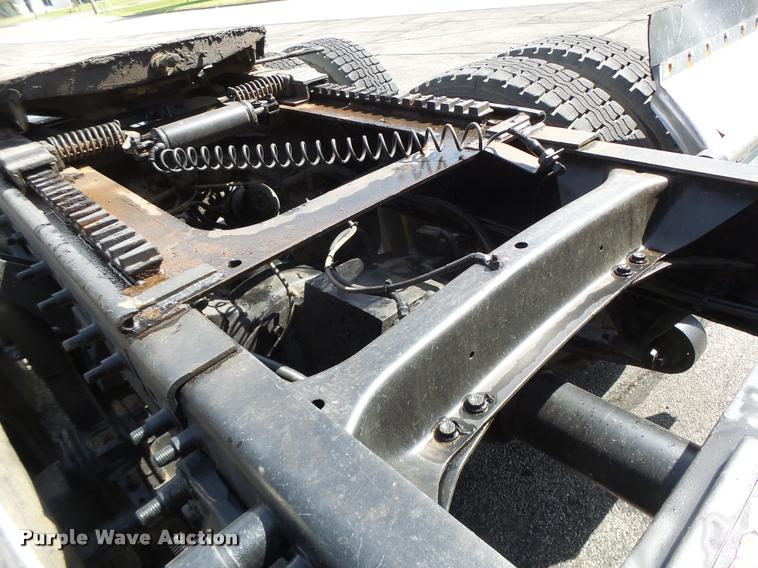 image for item DB1317 1999 Freightliner Century Class semi truck