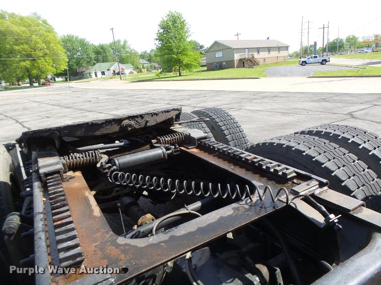 image for item DB1317 1999 Freightliner Century Class semi truck