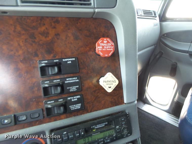 image for item DB1317 1999 Freightliner Century Class semi truck