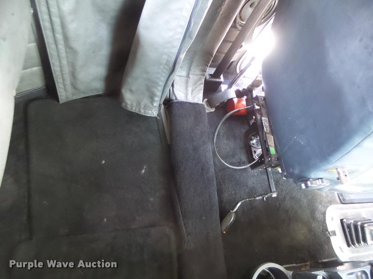 image for item DB1318 1999 Peterbilt 379 semi truck