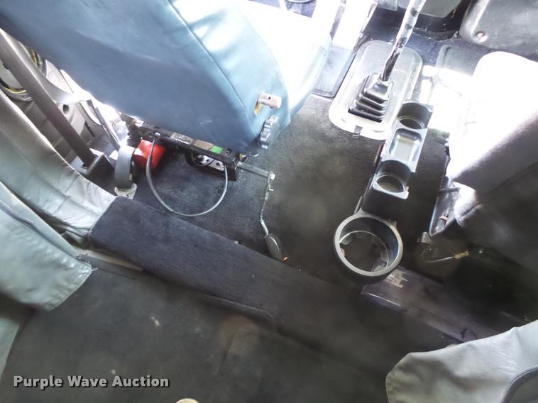 image for item DB1318 1999 Peterbilt 379 semi truck