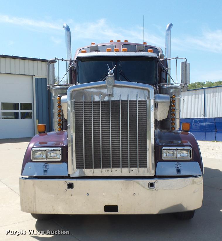 image for item DB1319 1998 Kenworth W900 semi truck