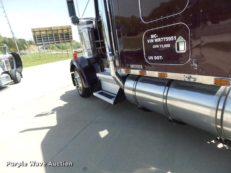 image for item DB1319 1998 Kenworth W900 semi truck