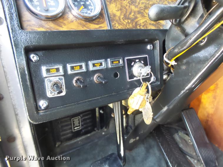 image for item DB1319 1998 Kenworth W900 semi truck