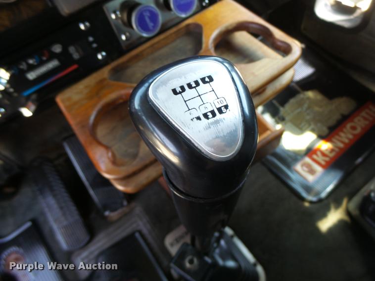 image for item DB1319 1998 Kenworth W900 semi truck