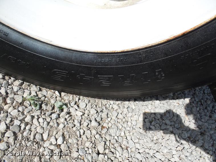 image for item DB3005 1985 Freightliner FLC semi truck